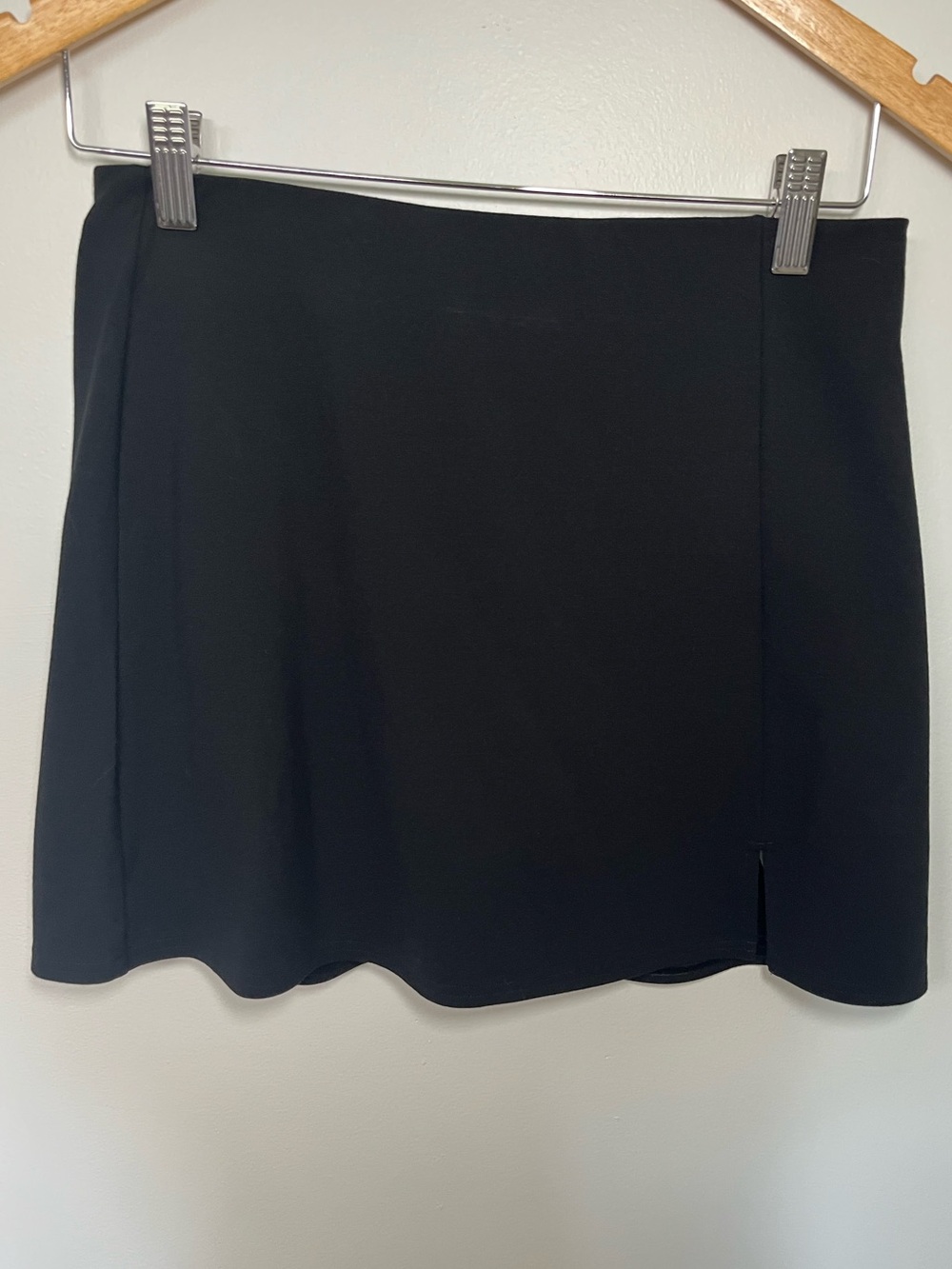 American Eagle Outfitters Black Skirt/Skort
